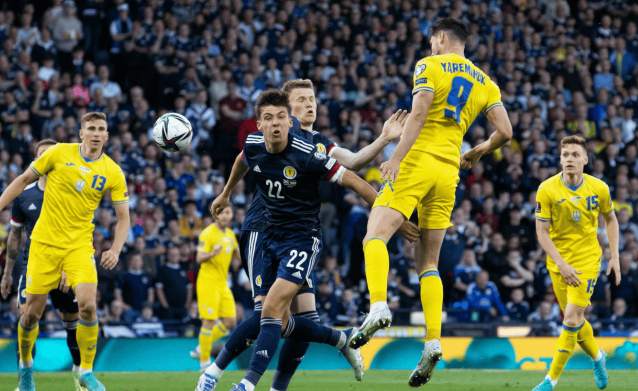 波兰队挑战瑞典队，双方实力均衡