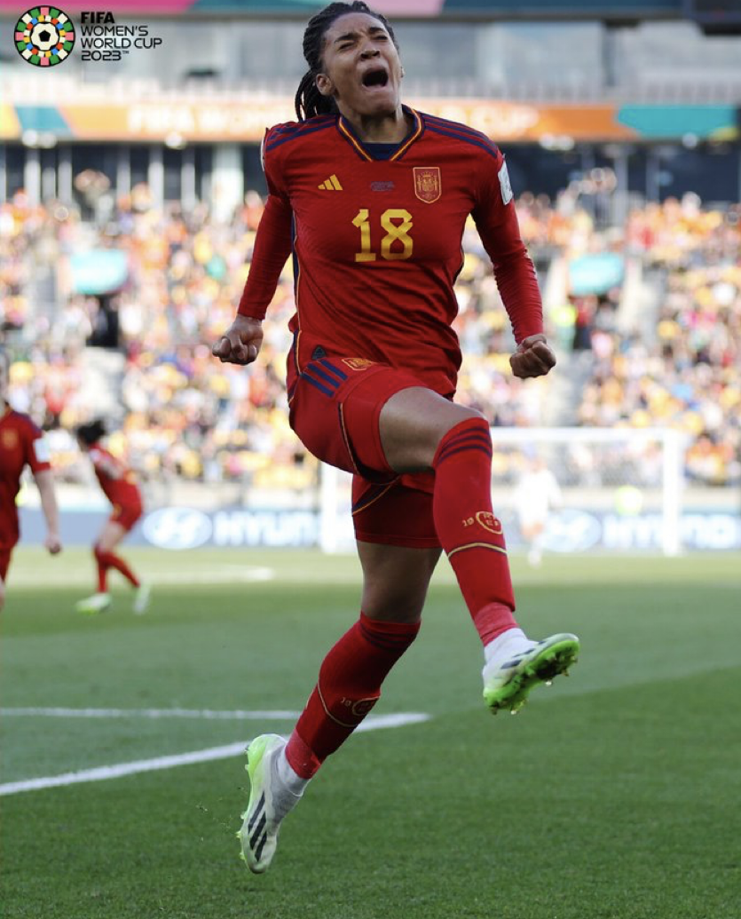 西班牙战胜荷兰，锁定欧预赛小组第二的简单介绍