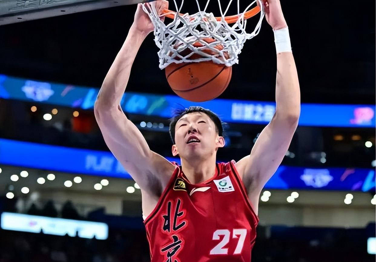 开云体育入口-关键时刻亮剑，球员个人表现抢眼的简单介绍