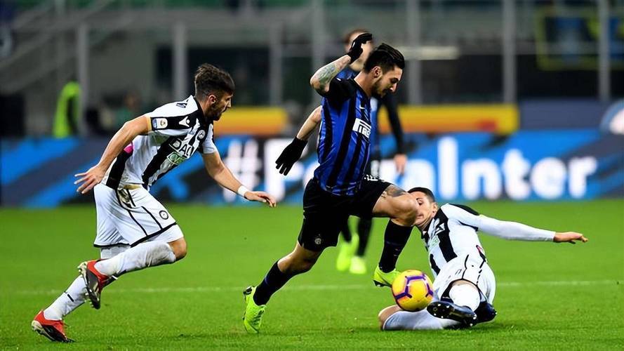 乌迪内斯主场逆转获胜，领跑保级区域的简单介绍