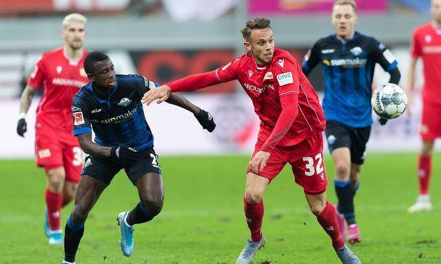 包含弗赖堡遭遇失败，连续两轮不胜的词条