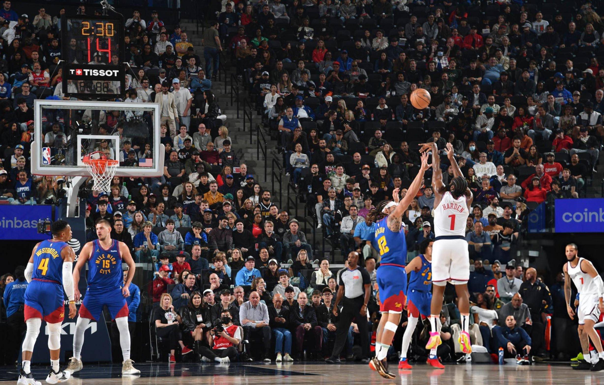 开云体育地址-关于火箭遭尼克斯逆转，哈登孤掌难鸣输球惨烈的信息