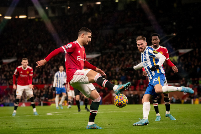 开云体育下载-曼联体能下滑，训练计划需调整优化