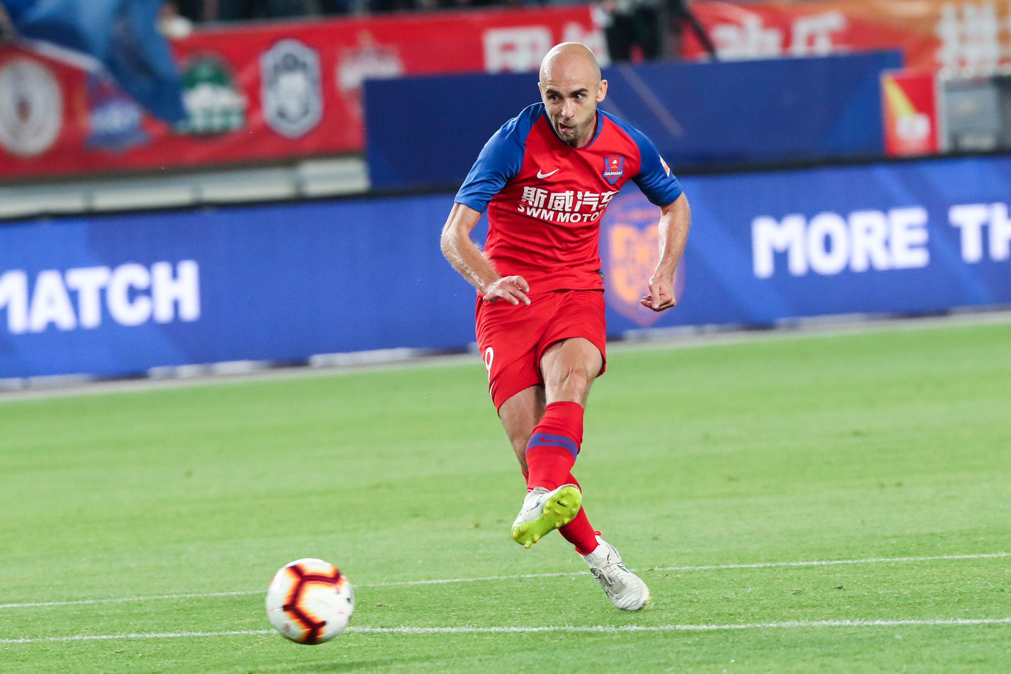 包含凯泽斯劳滕主场绝杀，实现逆转胜利的词条