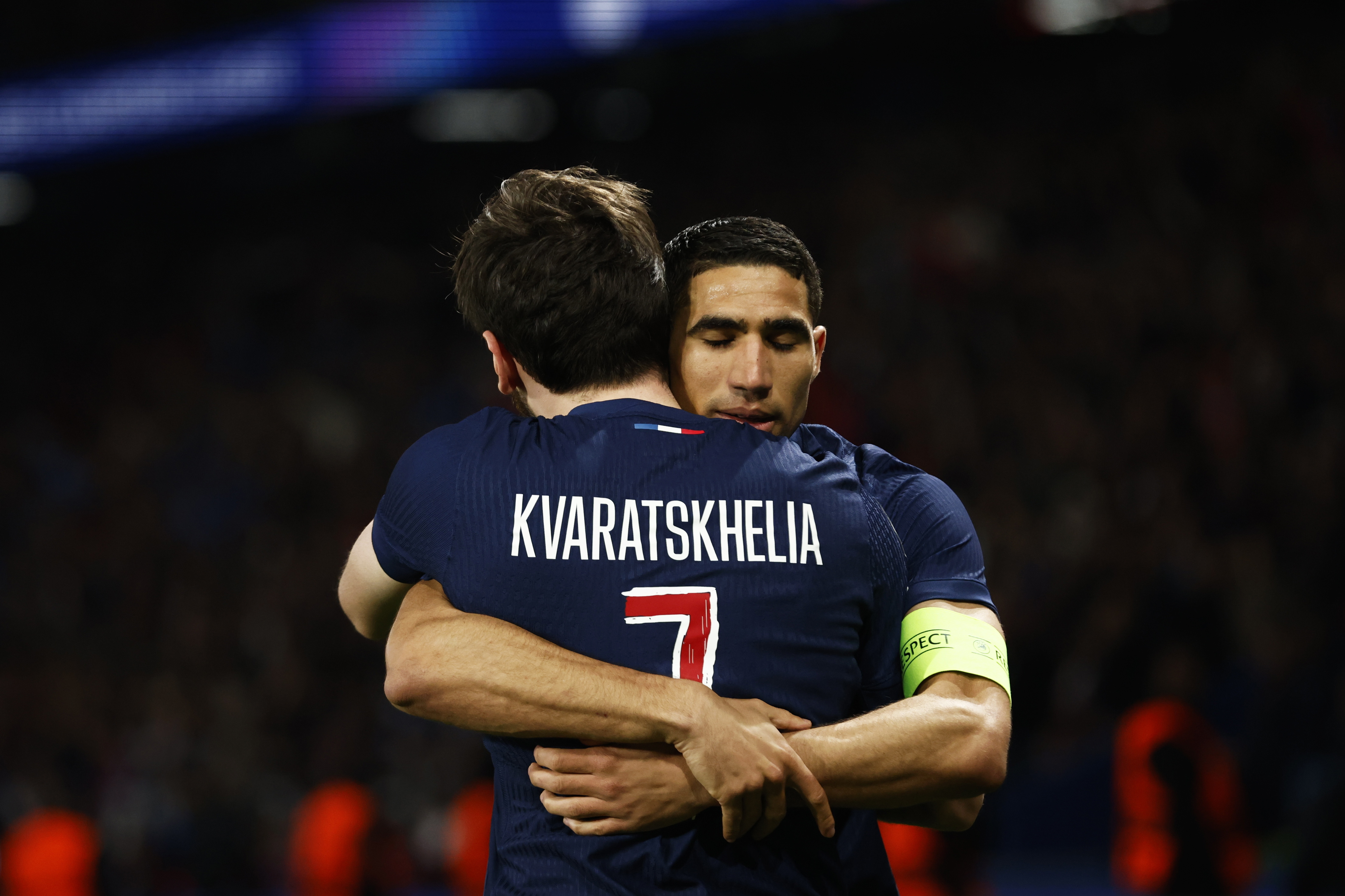 开云体育链接-欧冠第二轮小组赛收官，巴黎圣日耳曼晋级