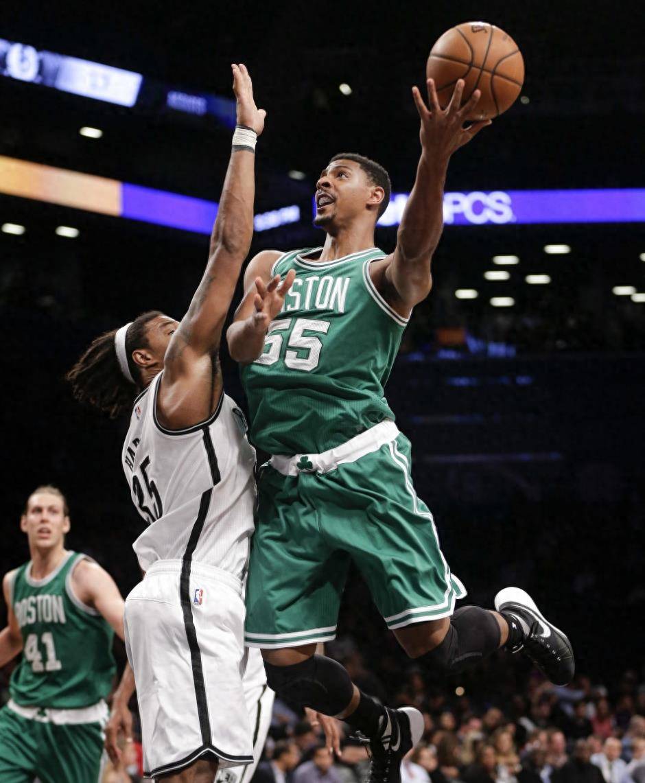 开云体育app-关于凯尔特人突破篮网防线，掀翻对手的信息