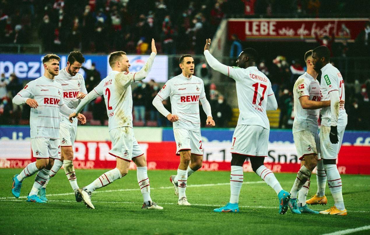 开云体育-关于决胜瞬间！欧预赛球员毅然决定力争胜利的信息