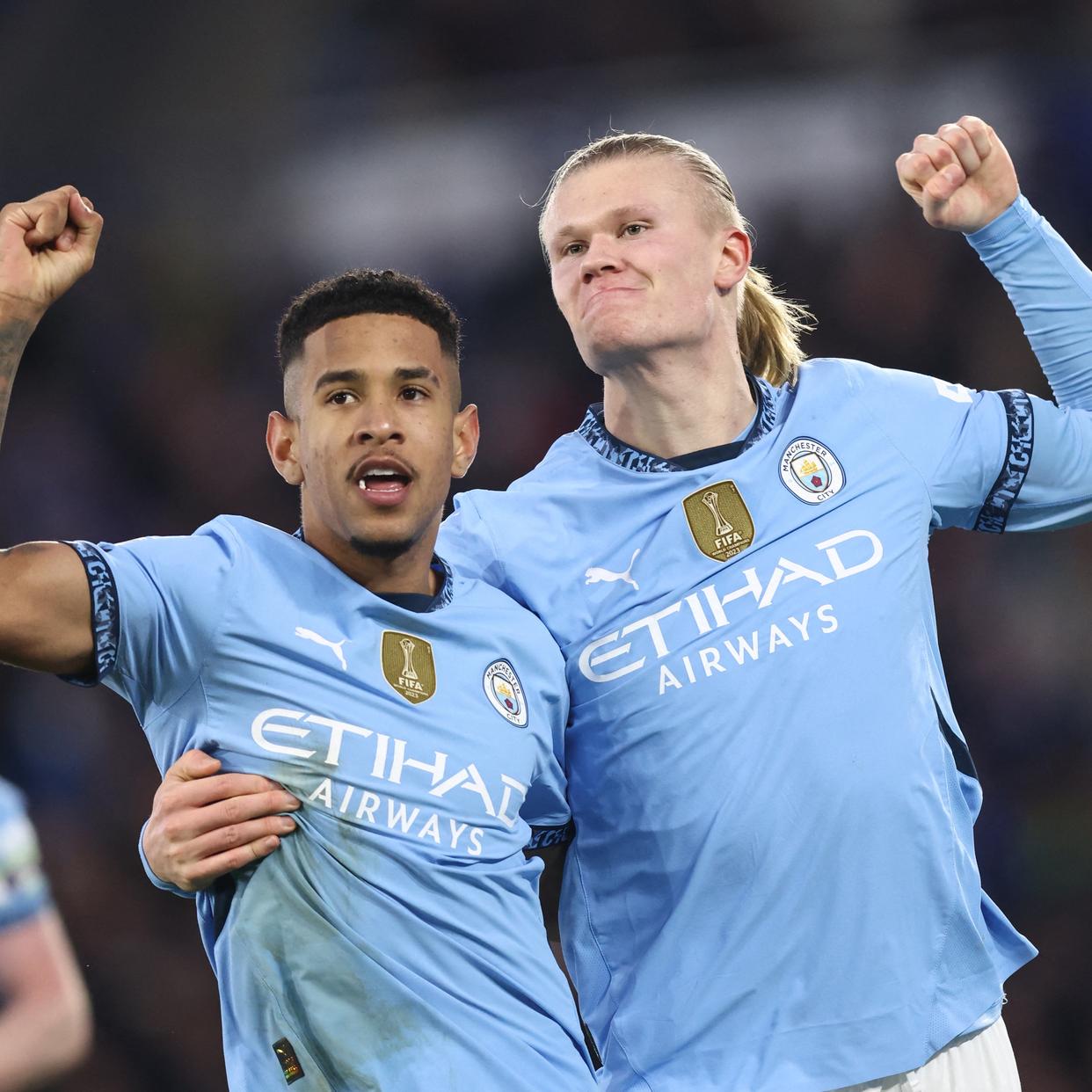 包含红蓝之争：曼城对阵曼联的激烈角逐！的词条