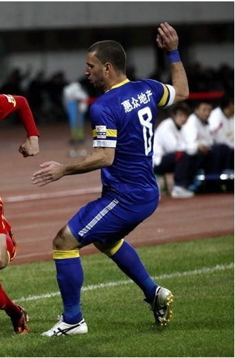 开云体育入口-关于青岛中能客场战平上海申鑫，积分榜位置保持不变的信息