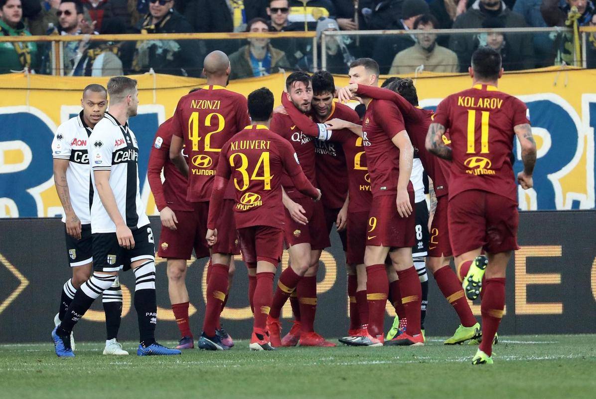 开云体育官网-罗马客场战胜对手，取得关键三分