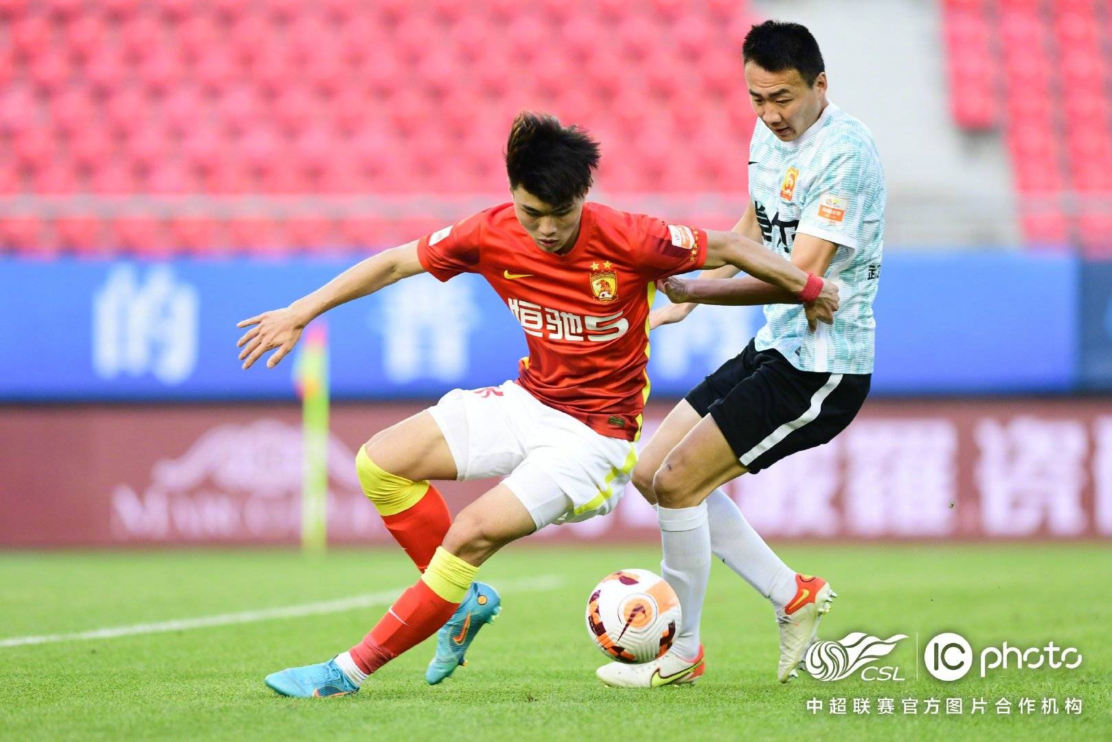 开云体育网页版入口-江苏男篮主场告捷，创下新赛季连胜纪录的简单介绍