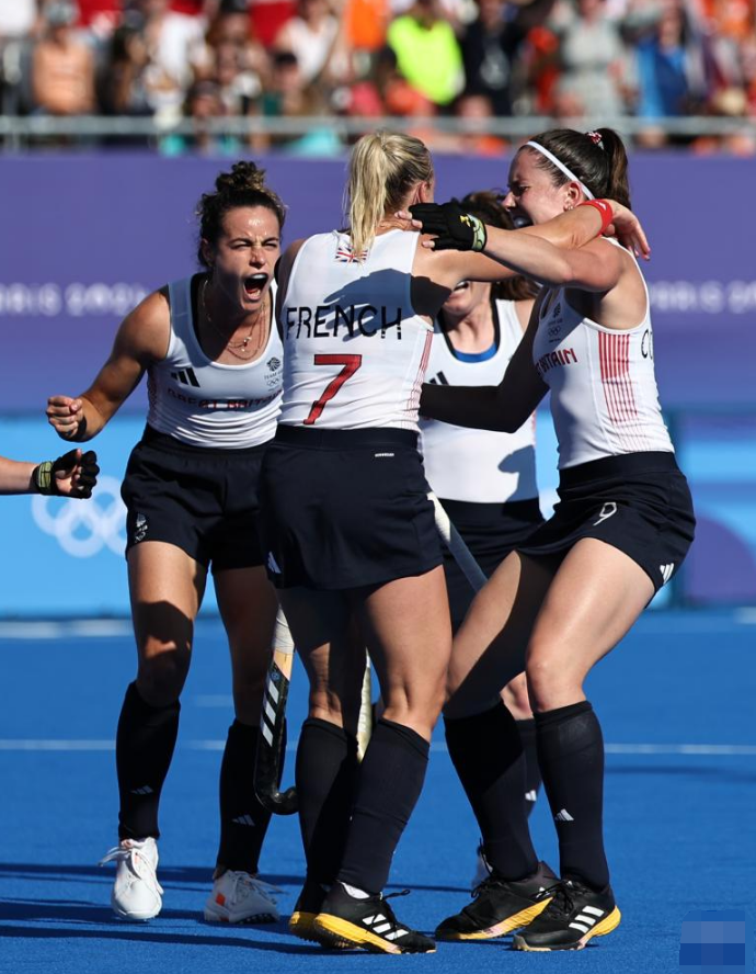 英国队球员表现出色，赢得比赛