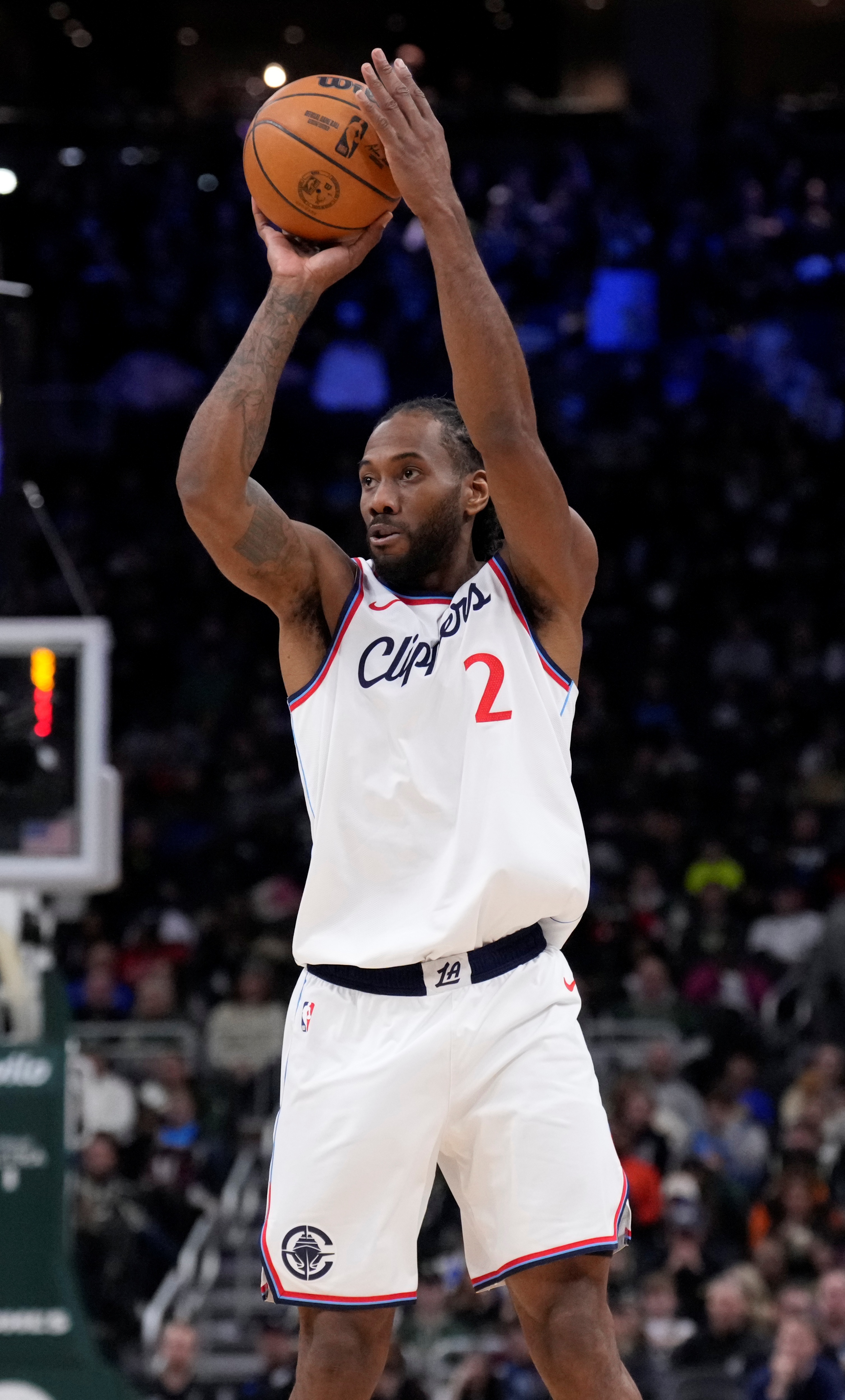 快船大胜湖人！莱昂纳德表现出色，压哨绝杀