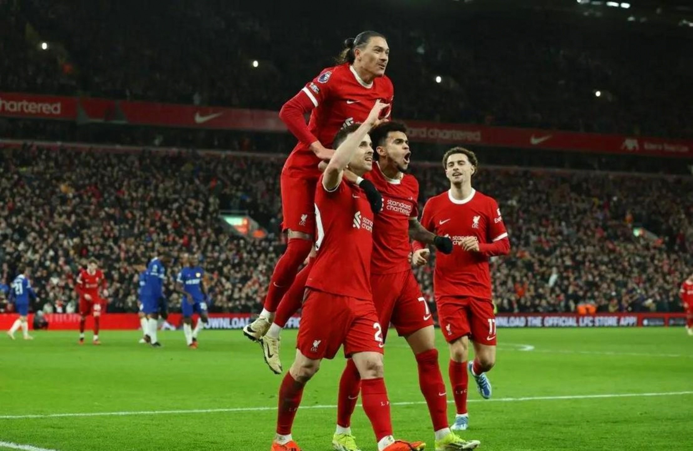 开云体育在线-包含阿森纳豪取四连胜，英超领先优势迅速扩大的词条