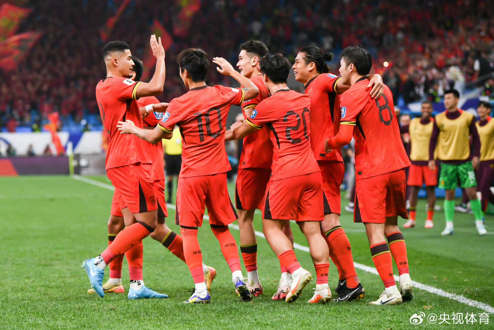 足球比赛掀起激动人心的战绩！