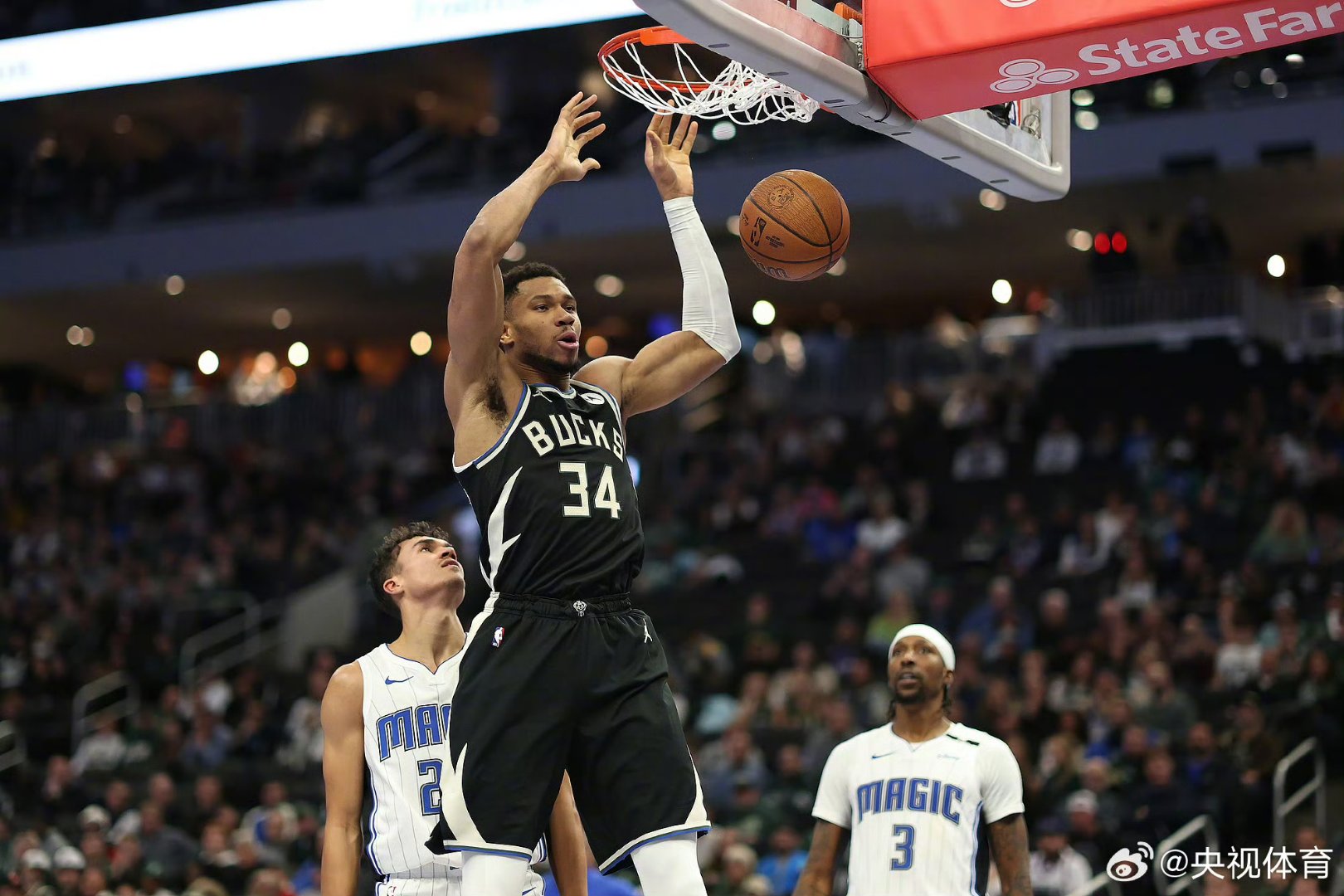 雄鹿主场战胜马刺，凯尔特人不敌爵士的简单介绍