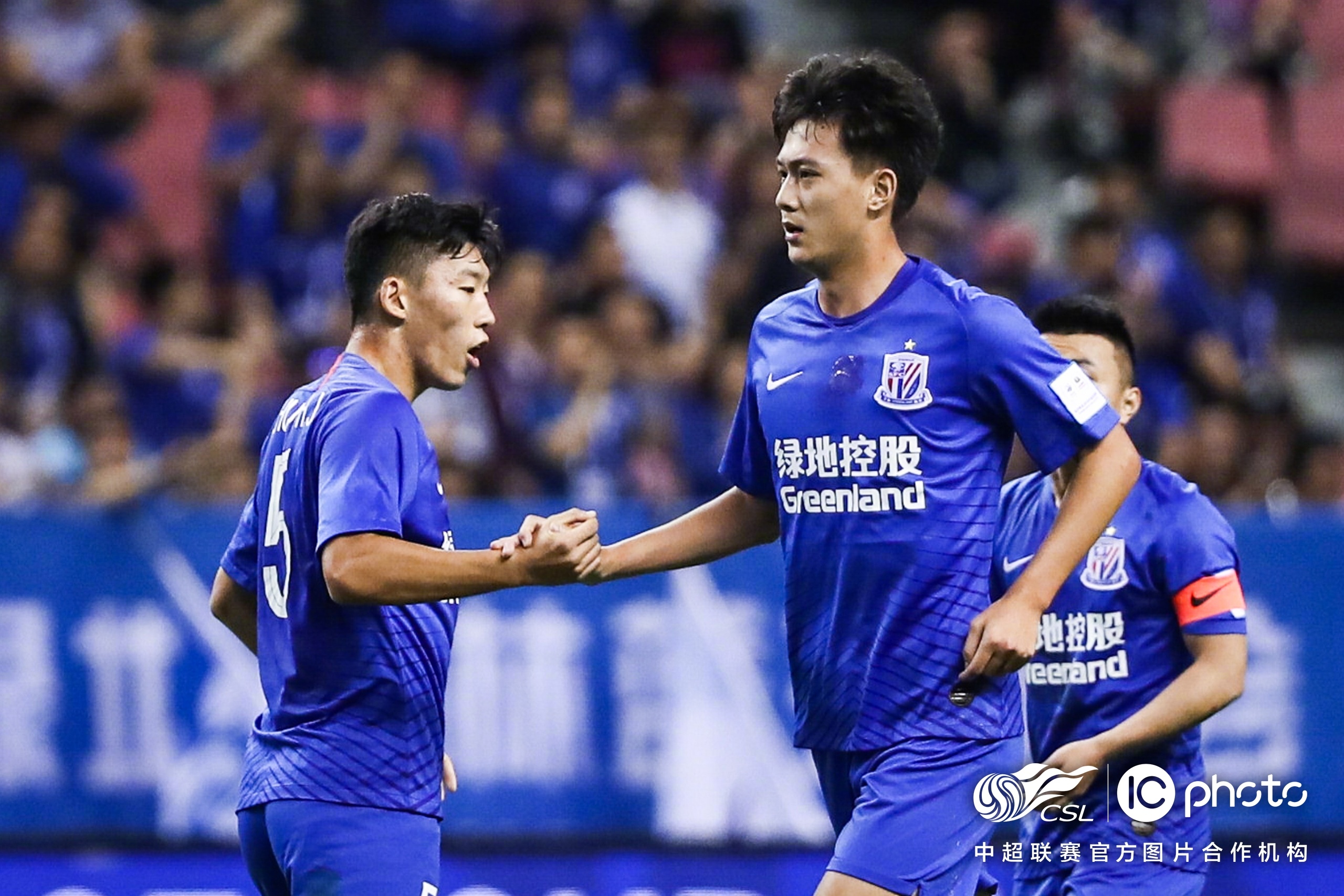 包含申花新援崭露头角，助球队取胜的词条