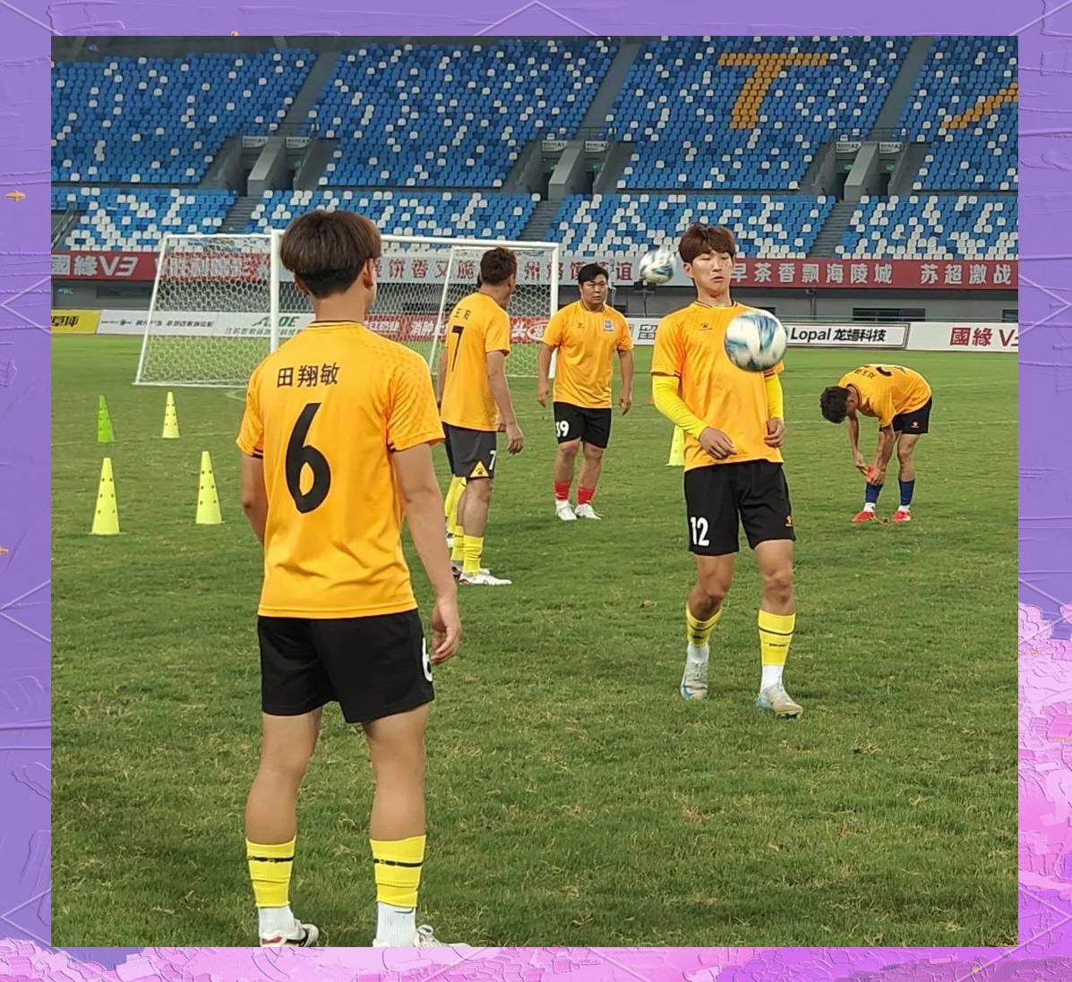 开云体育链接-球员合练备战，教练组提出挑战